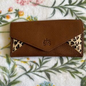 Leather wallet for women NWOT